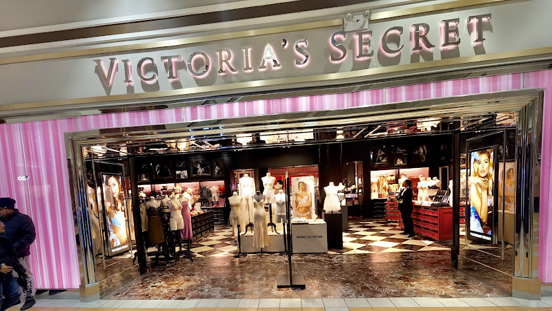 Victoria's Secret & PINK