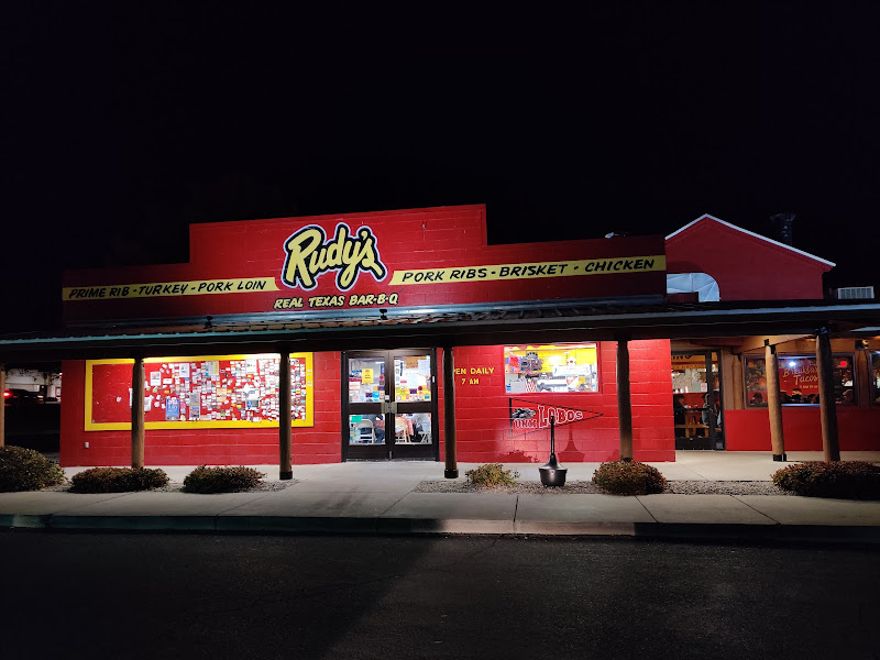 Rudy's "Country Store" and Bar-B-Q
