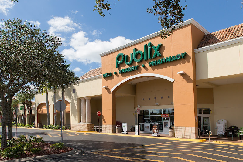 Naples Plaza