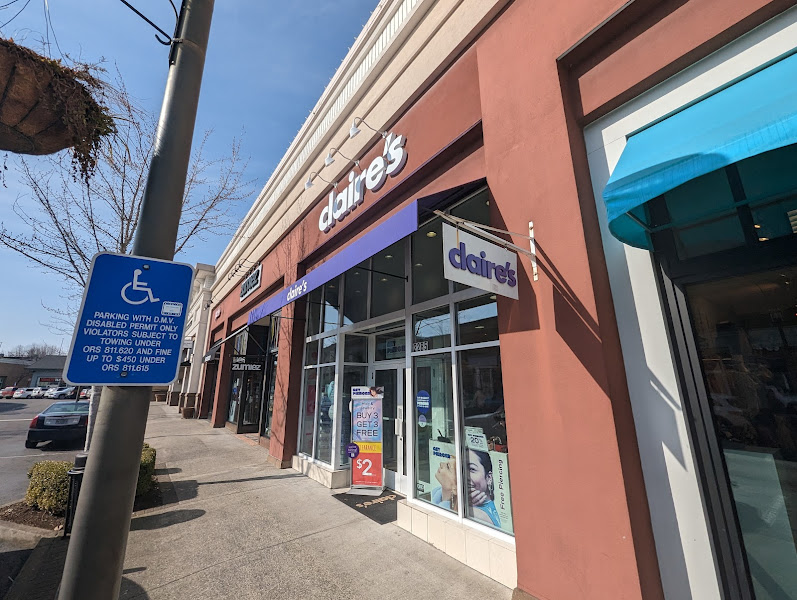 claire's