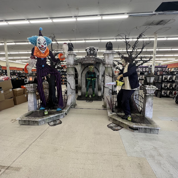 Spirit Halloween