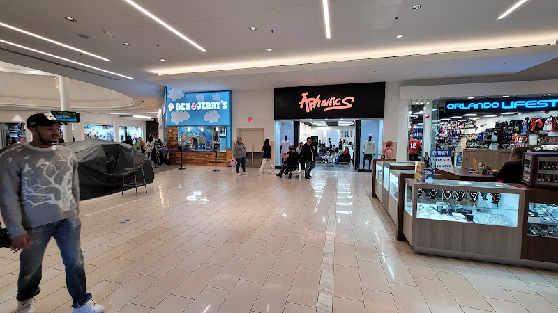APHONICS SNEAKER STORE