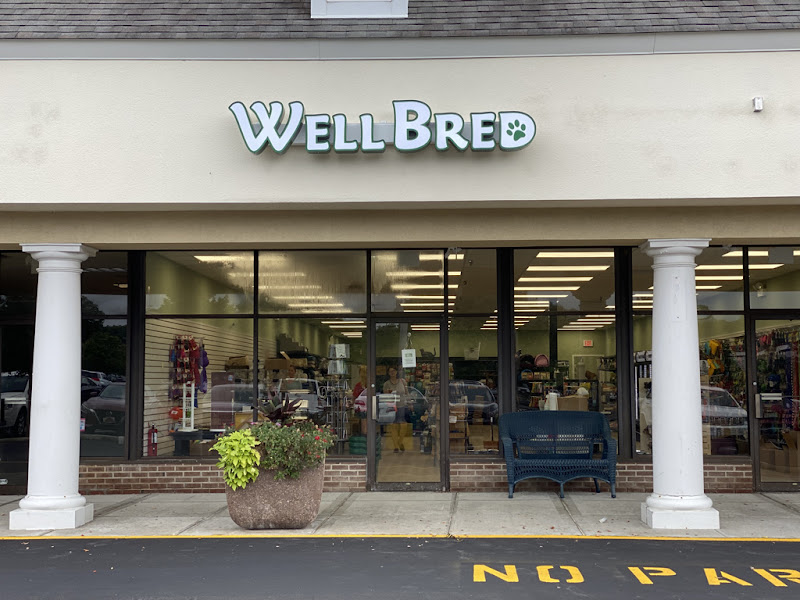 Well Bred - The Healthy Pet Marketplace & DOG GROOMERS
