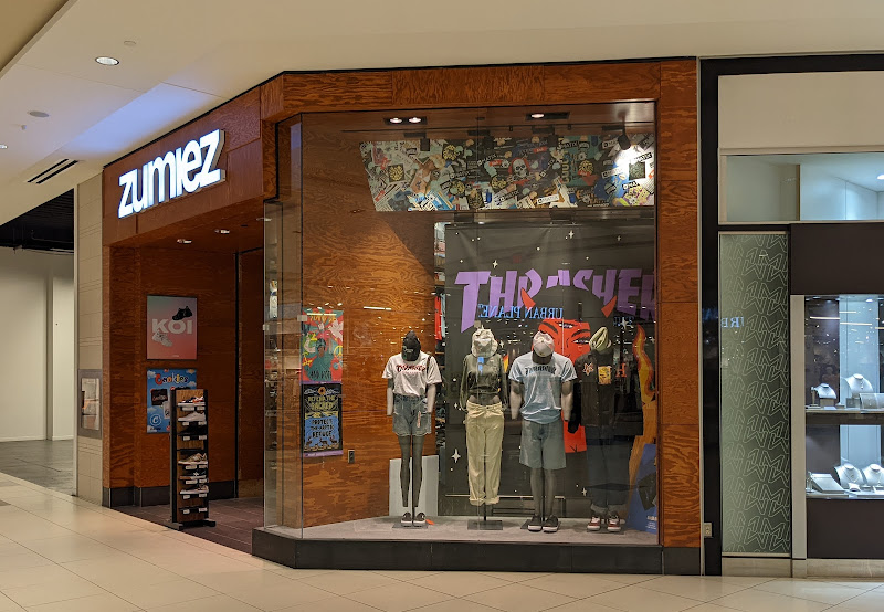 Zumiez