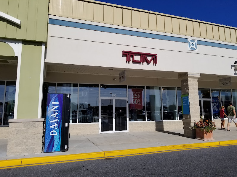 TUMI Outlet Store - Tanger Outlet Rehoboth