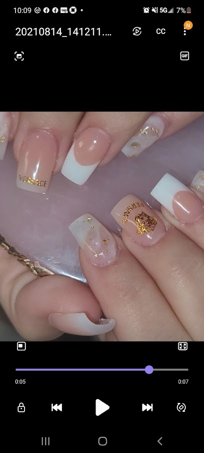 Fancee’s Nail & Lash Studio