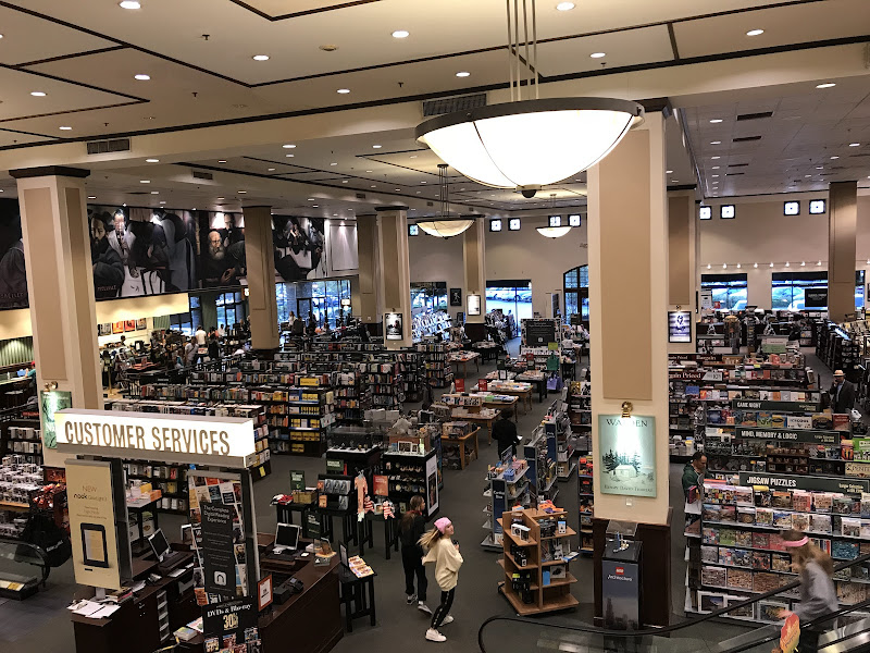 Barnes & Noble