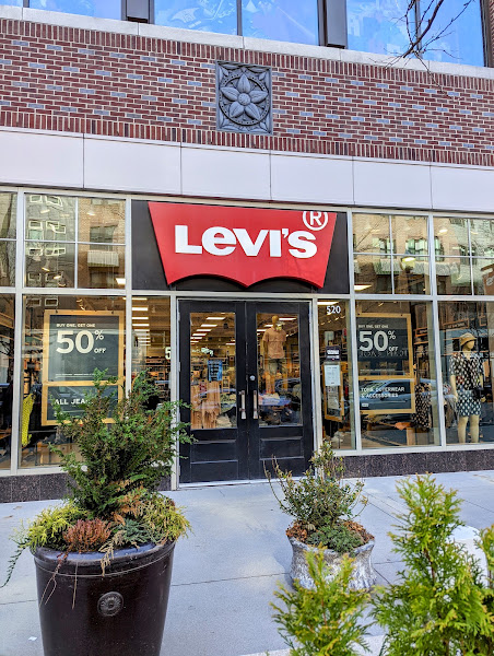 Levi’s Outlet Store