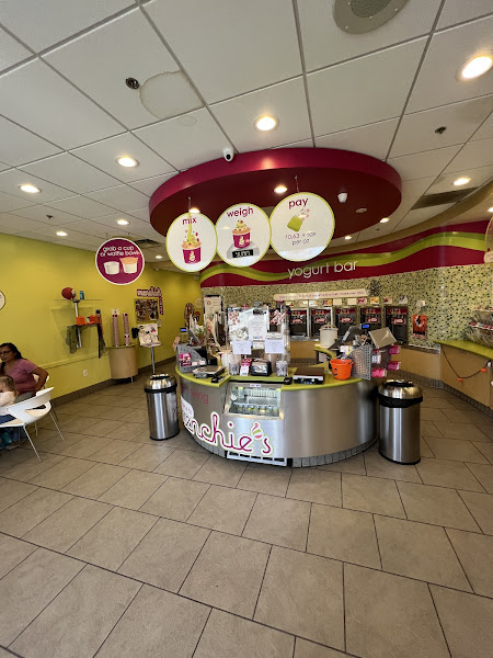 Menchie's Frozen Yogurt