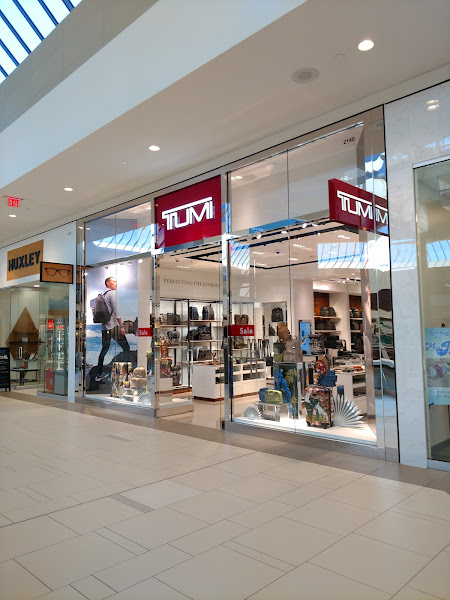 TUMI Store