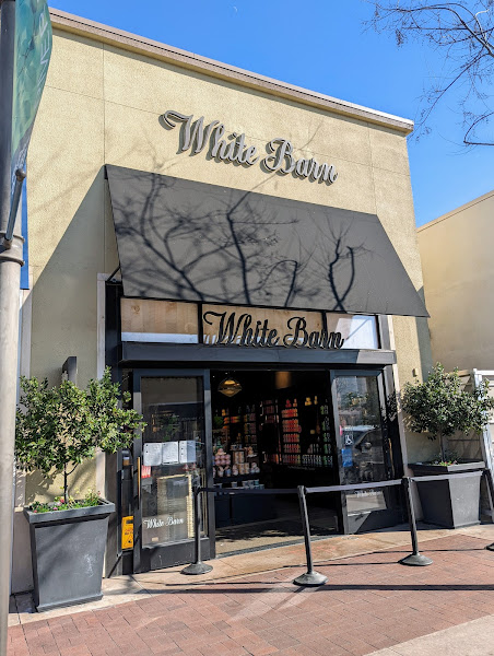 The White Barn Candle Co.