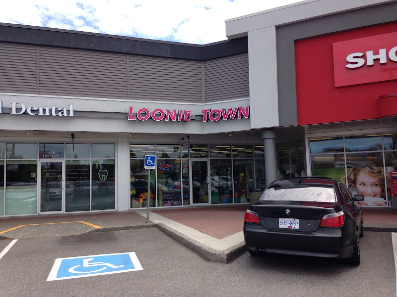 Loonie Town