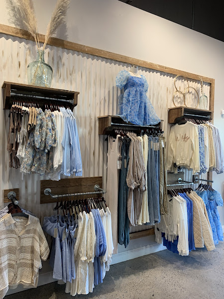Lizard Thicket Boutique