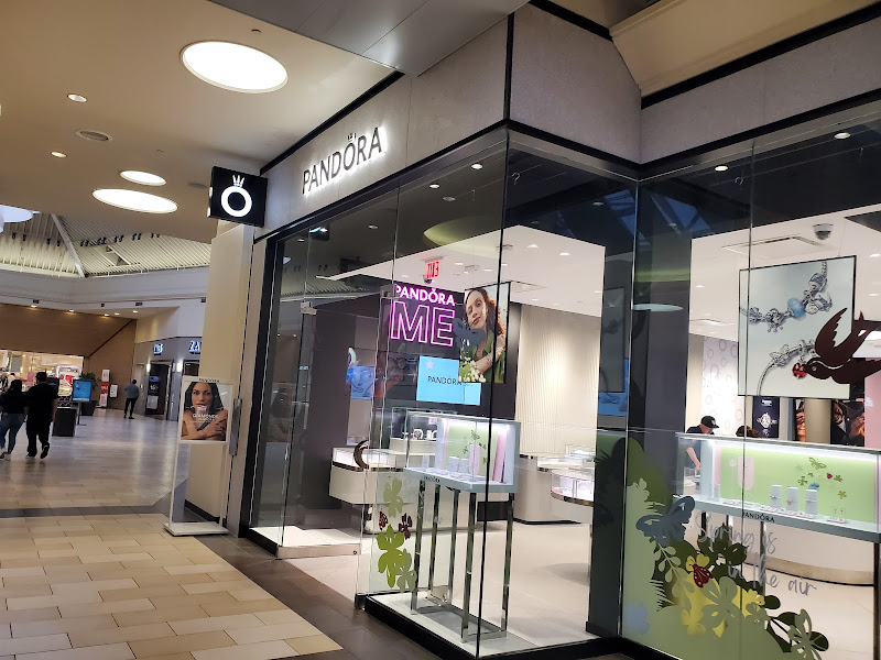 Pandora Christiana Mall