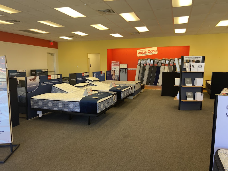 Mattress Firm Outlet - Devine Street