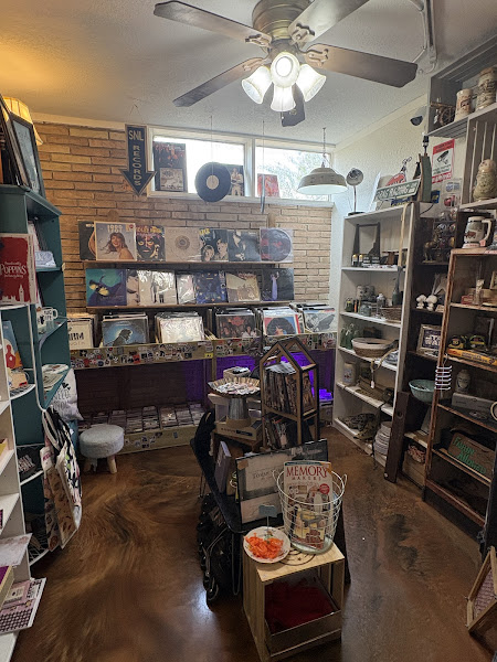 Bridges & Company Vintage Market