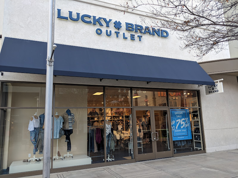 Lucky Brand Outlet