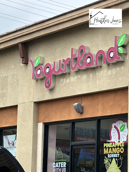 Yogurtland Corona