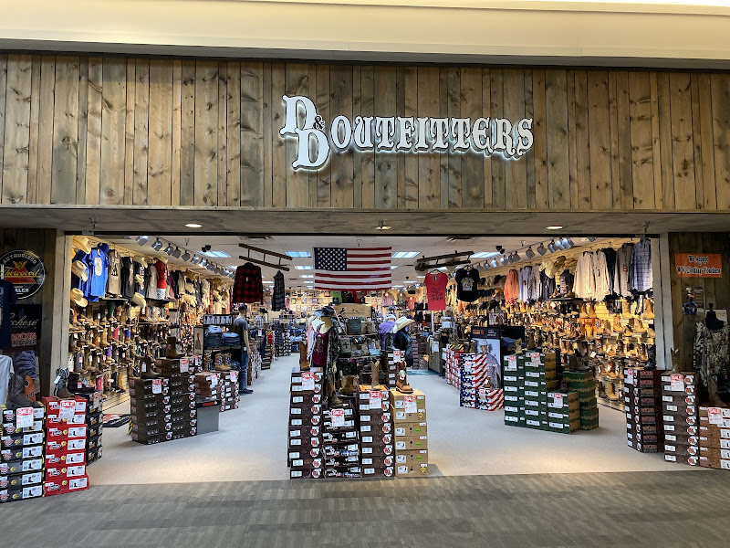 D&D Outfitters
