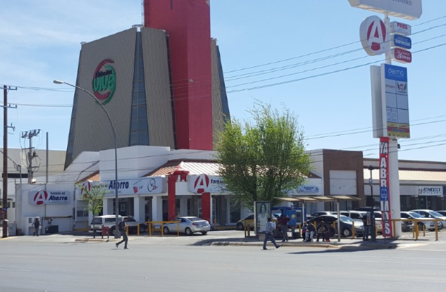 FARMACIAS DEL AHORRO Monumental