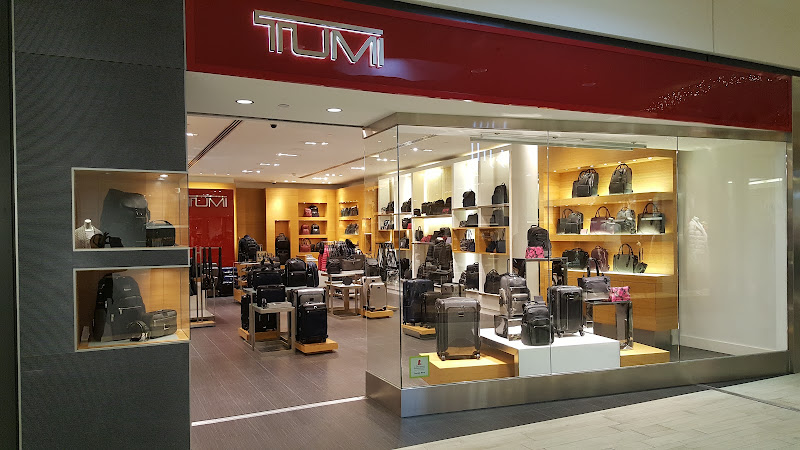 TUMI Store - Edina