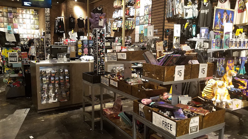 Hot Topic