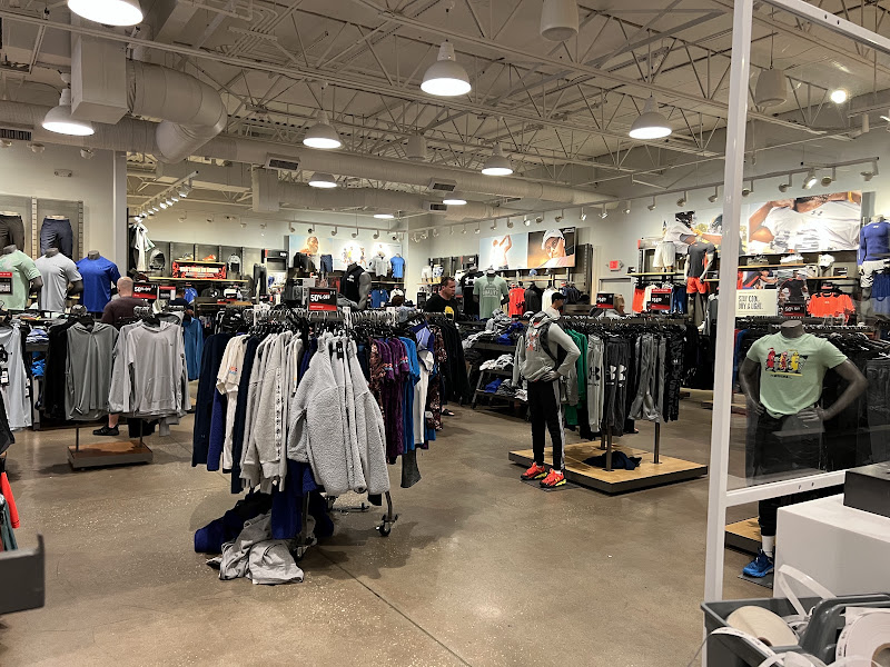 Under Armour Factory House - Orlando Premium Outlets Vineland