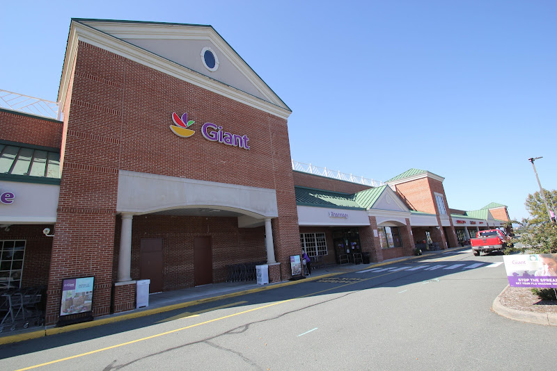Giant Pharmacy