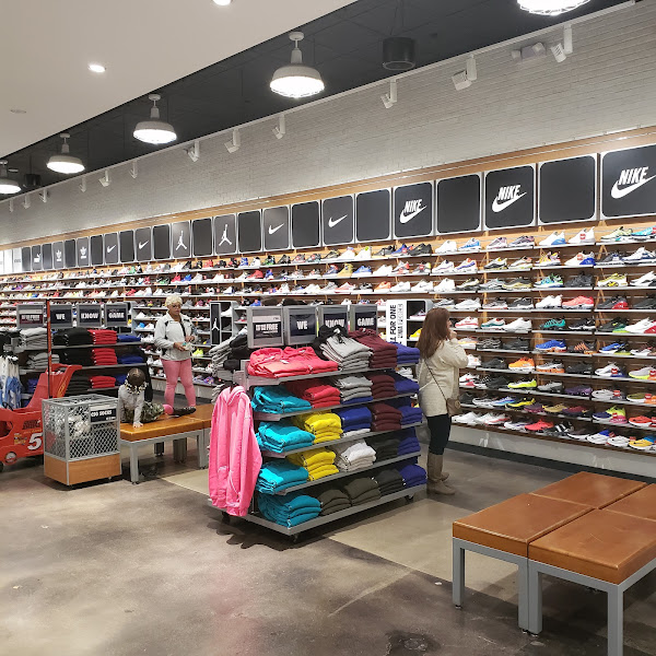 Champs Sports