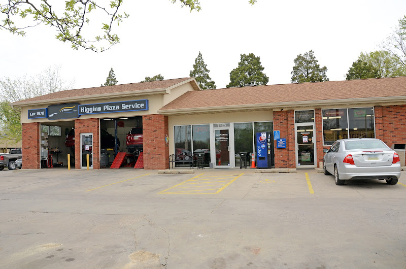 Higgins Plaza Service