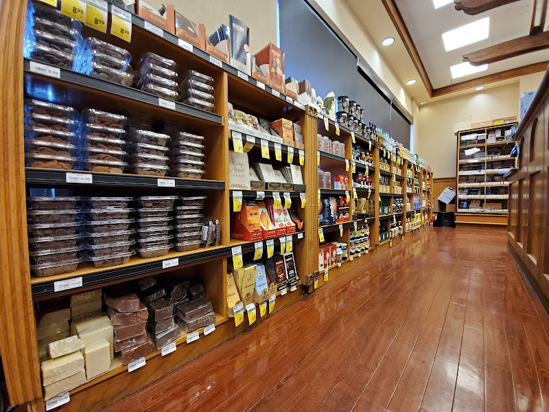 R Field Wine Co