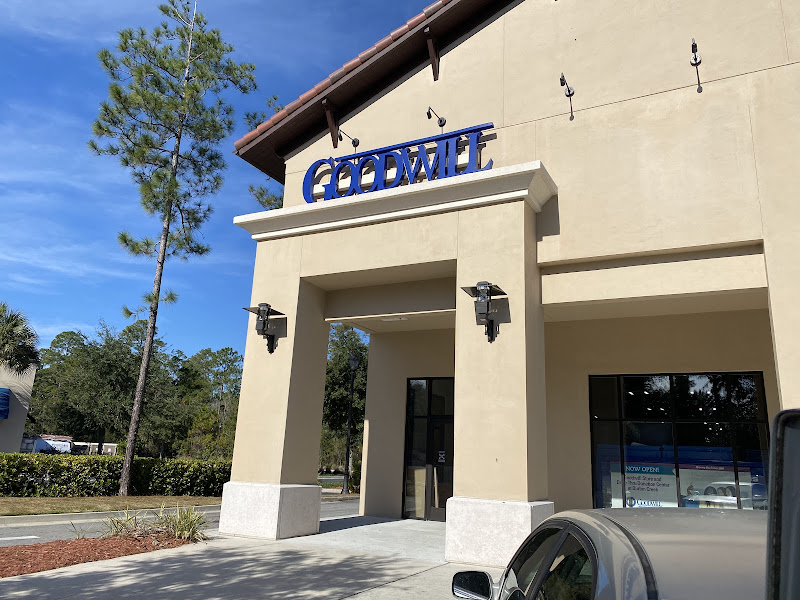 Goodwill Donation Center - Racetrack