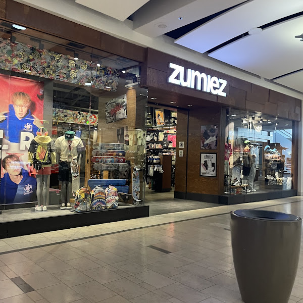 Zumiez