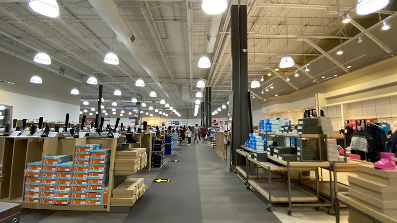 DSW Designer Shoe Warehouse