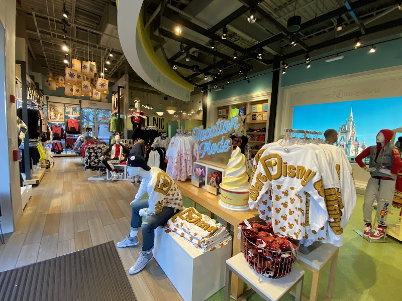 DisneyStyle