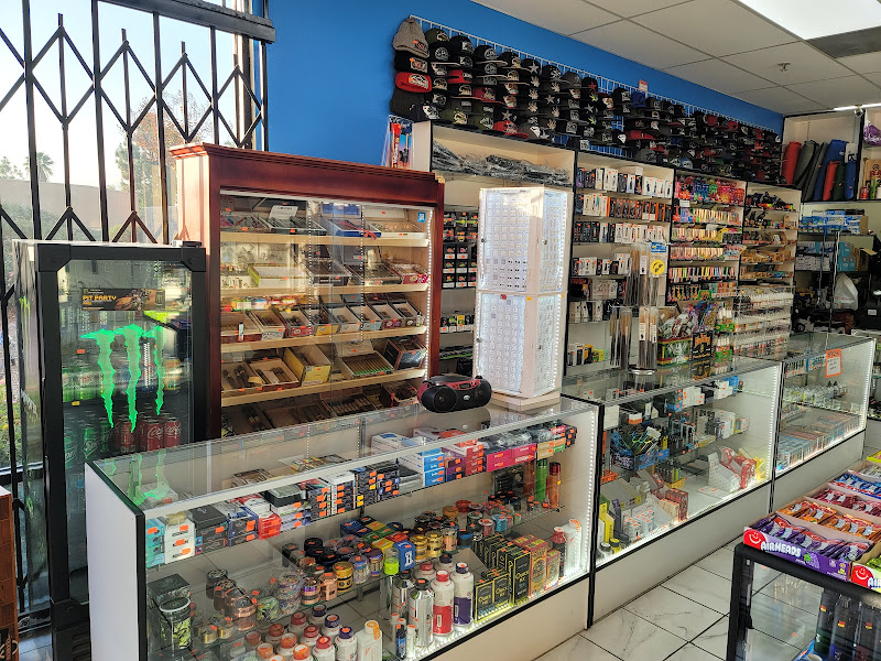 Royal Smoke Shop