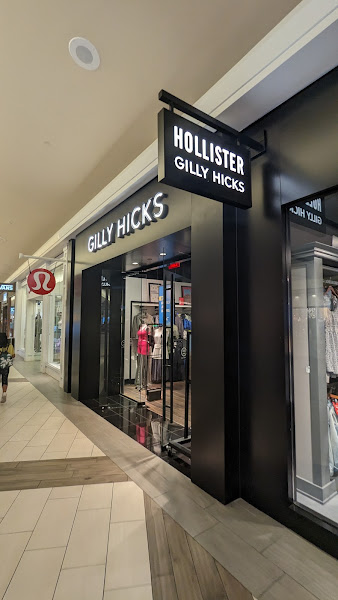 Gilly Hicks