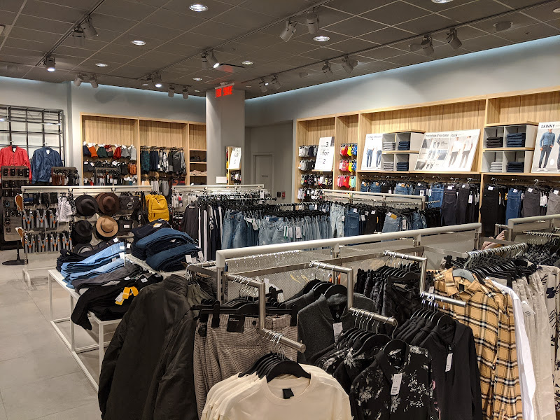 H&M