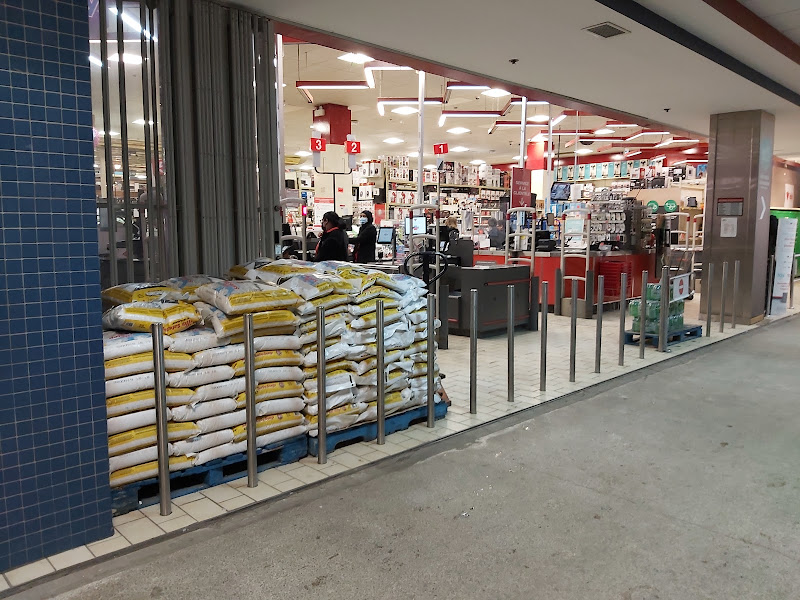 Canadian Tire