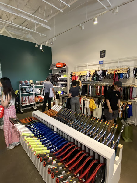 Wilson Outlet - Desert Hills