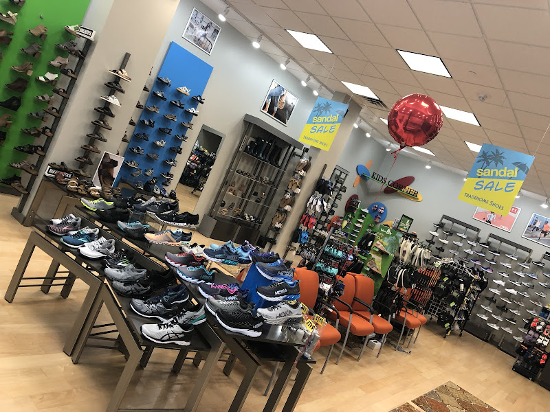 Tradehome Shoes