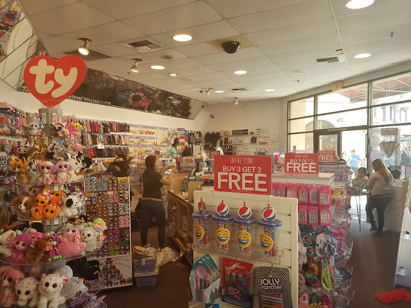 claire's