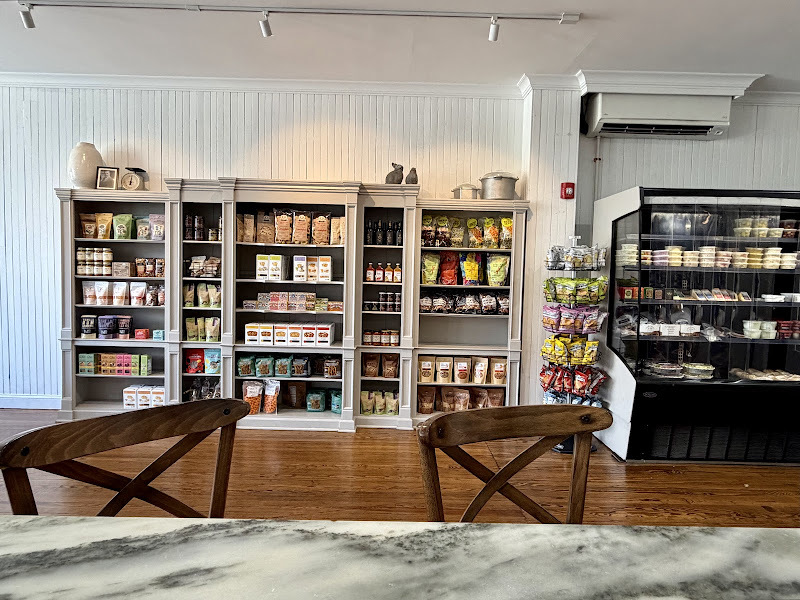 Petraroia Deli