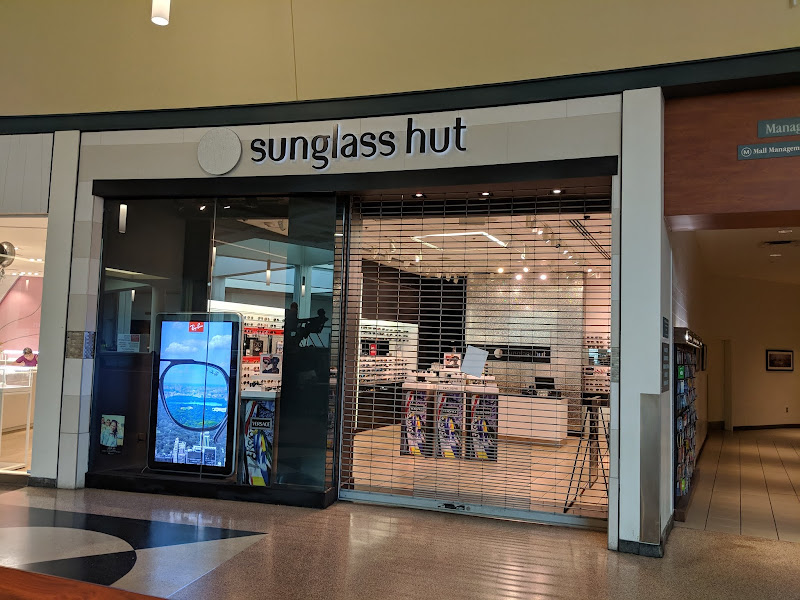 Sunglass Hut
