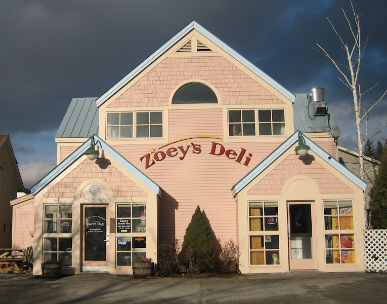 Zoey's Deli & Bakery