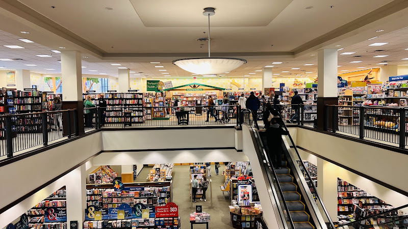 Barnes & Noble