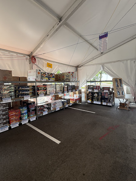 Fireworks City - St. Charles - Bass Pro -Store #445