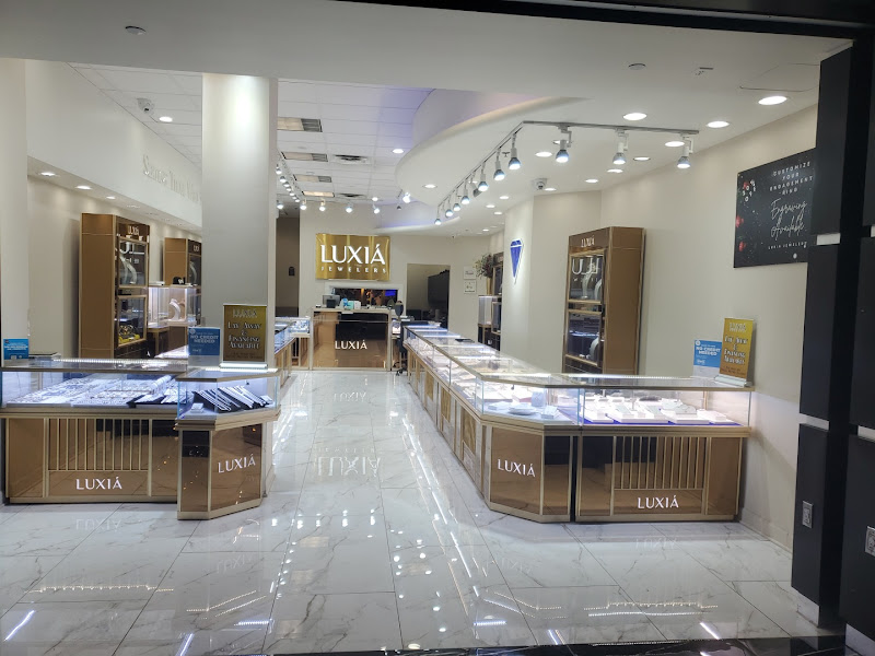 Sammy Luxia The Jewelers