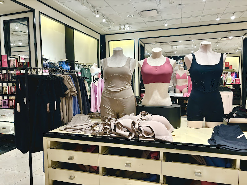 Victoria's Secret & PINK