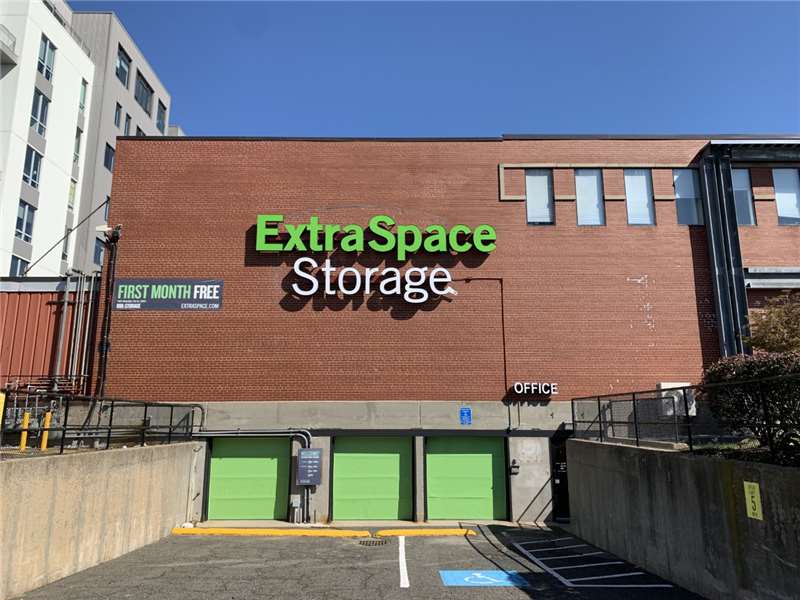 Extra Space Storage